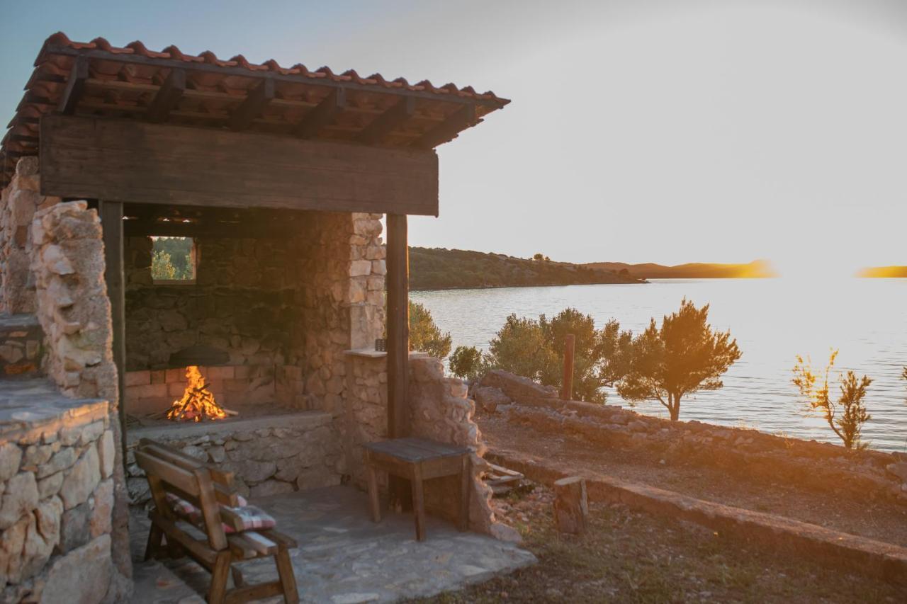 Duje Villa *