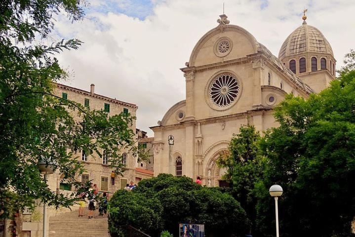 Duje Vilă Šibenik